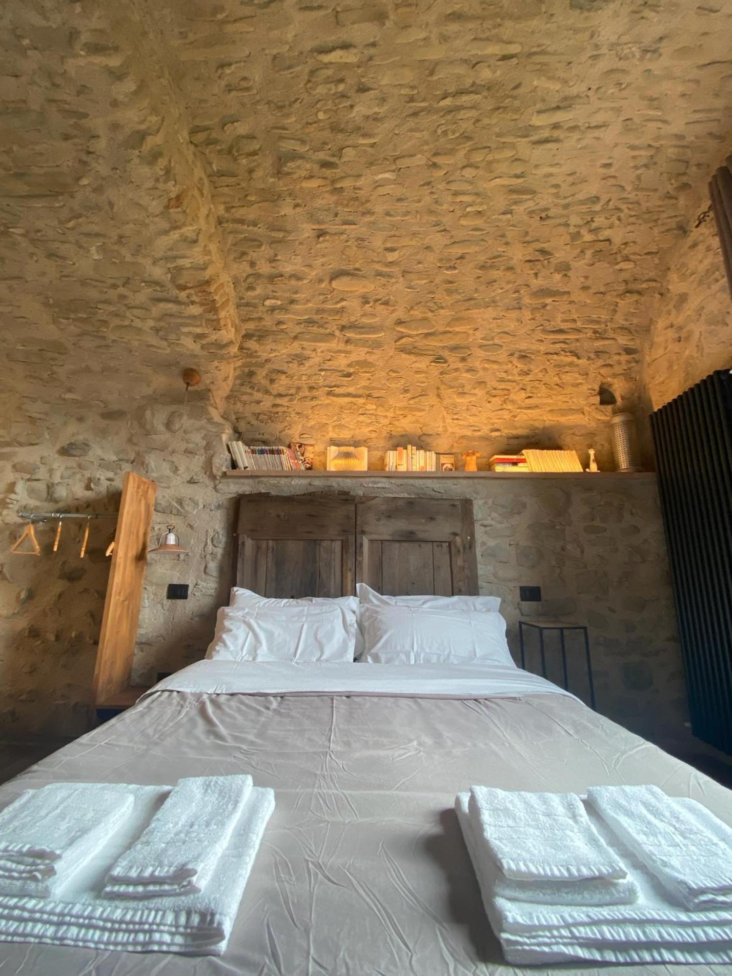 La Casa Medievale Suites E Spa Понтремоли Экстерьер фото