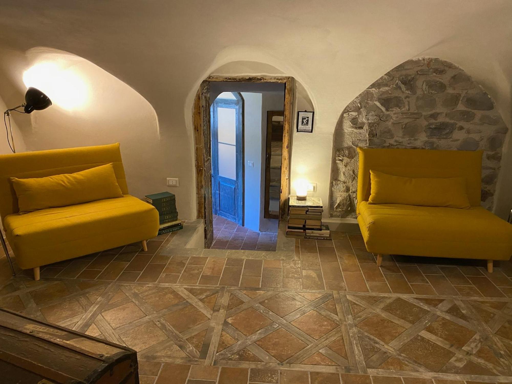 La Casa Medievale Suites E Spa Понтремоли Экстерьер фото