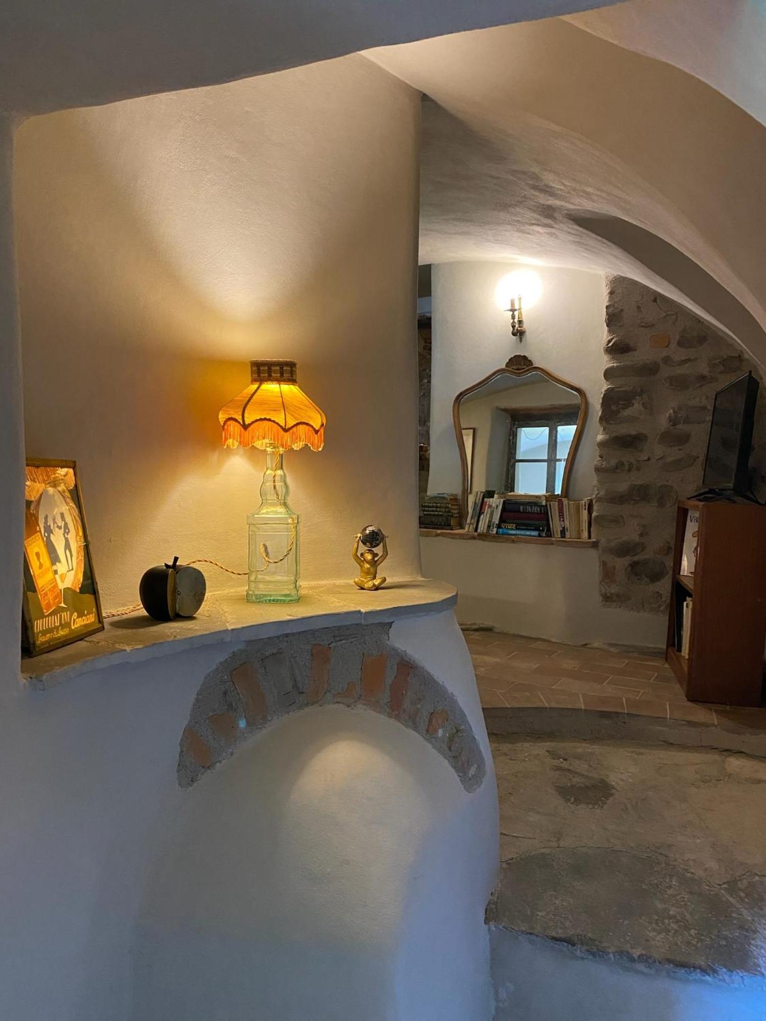 La Casa Medievale Suites E Spa Понтремоли Экстерьер фото
